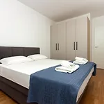 Apartment Marco *