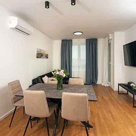 Apartament Marco *